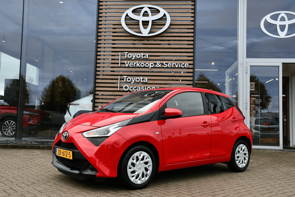Toyota Aygo 1.0 VVT-i x-play limited 5-deurs 72pk - Afbeelding 1