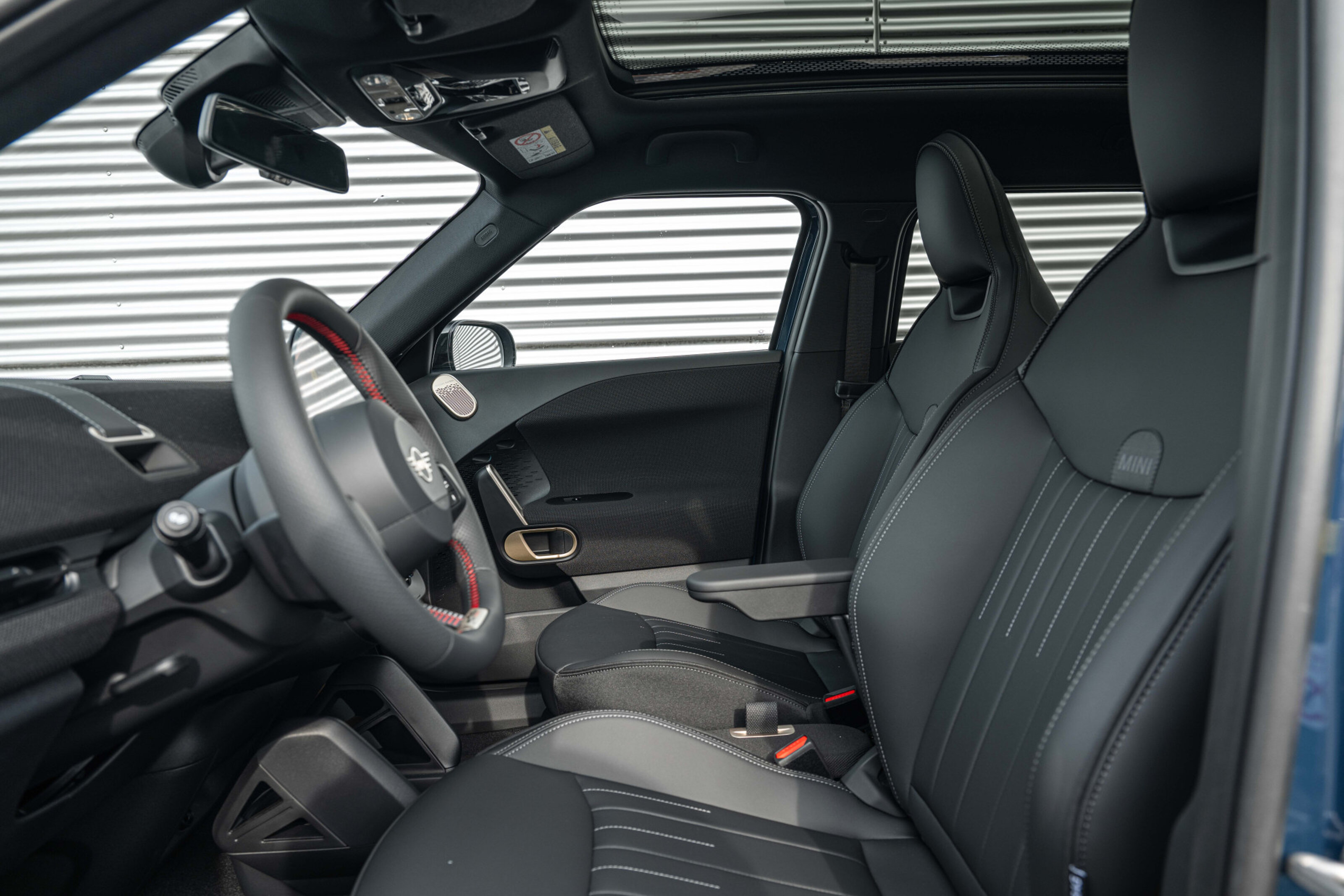 MINI Aceman SE / John Cooper Works / Pakket L