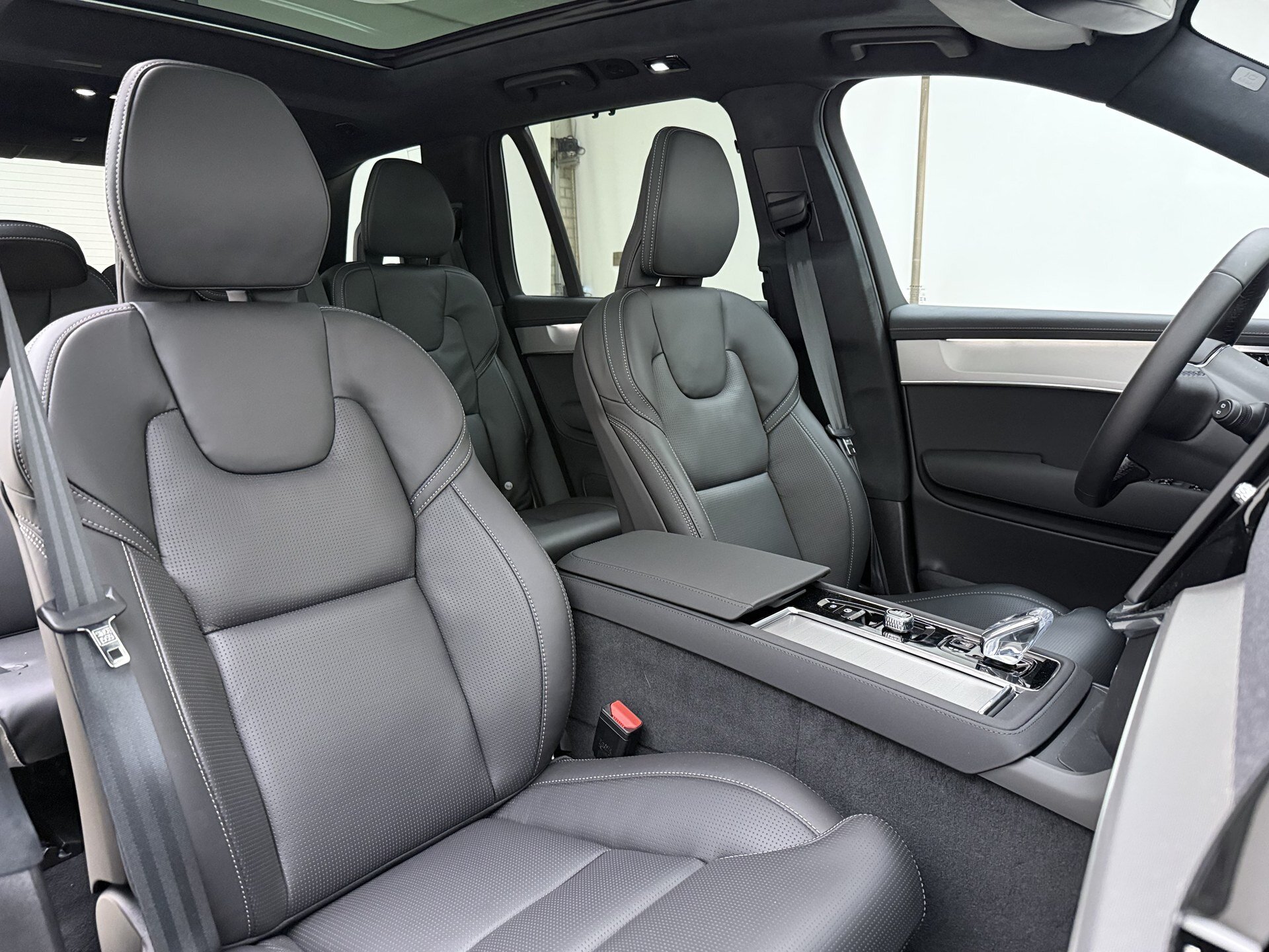 Volvo XC90 T8 Plug-in hybrid AWD Ultra Black Ed. Exec. MY27 - Afbeelding 4