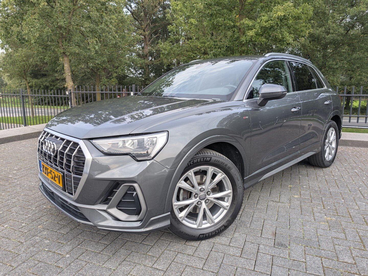 Audi Q3 35 TFSI 1.5 150PK | S-Line | Trekhaak | ACC | PDC | Carplay | LED | Stoel- stuurverw. | Climate | 18'' LM - Afbeelding 1