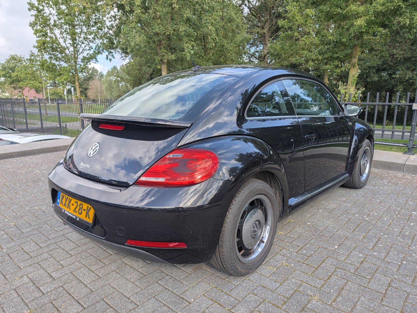 Volkswagen Beetle 1.4 TSI | DESIGN | Stoelverw. | Navi | Beetle Wheels | Climate | 160PK | +wintersetje - Afbeelding 3
