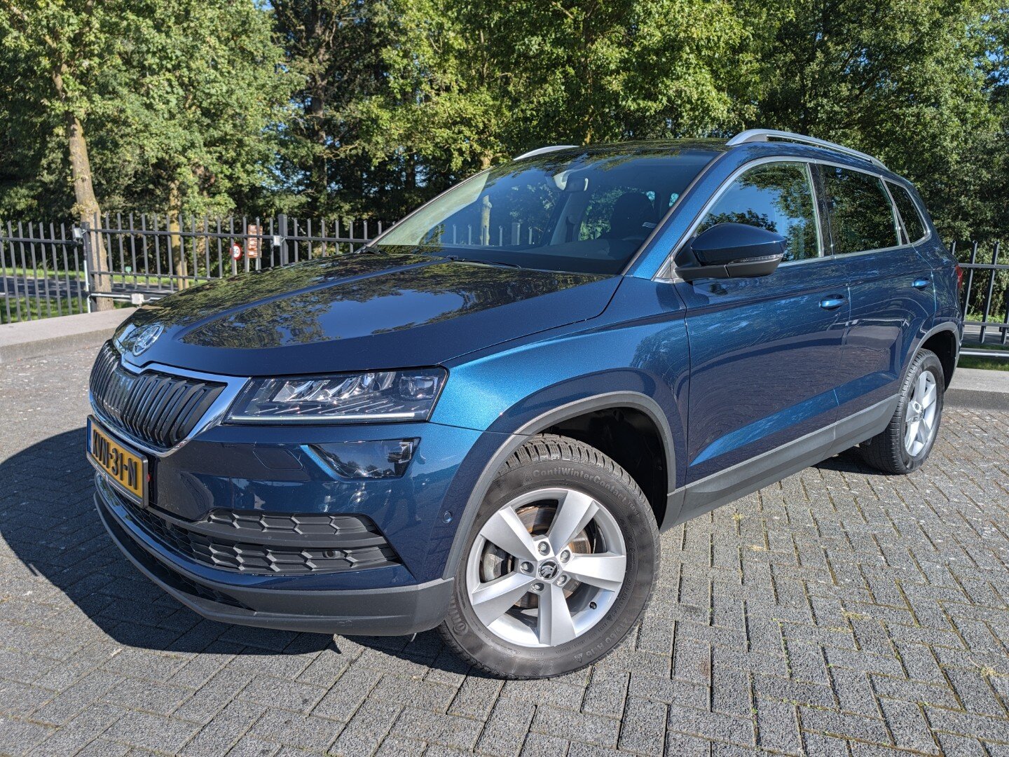 Škoda Karoq 1.5 TSI | 150PK | PDC | Camera | Virtual | Navi | ACC | ECC | Stoelverw. | + zomerset - Afbeelding 1