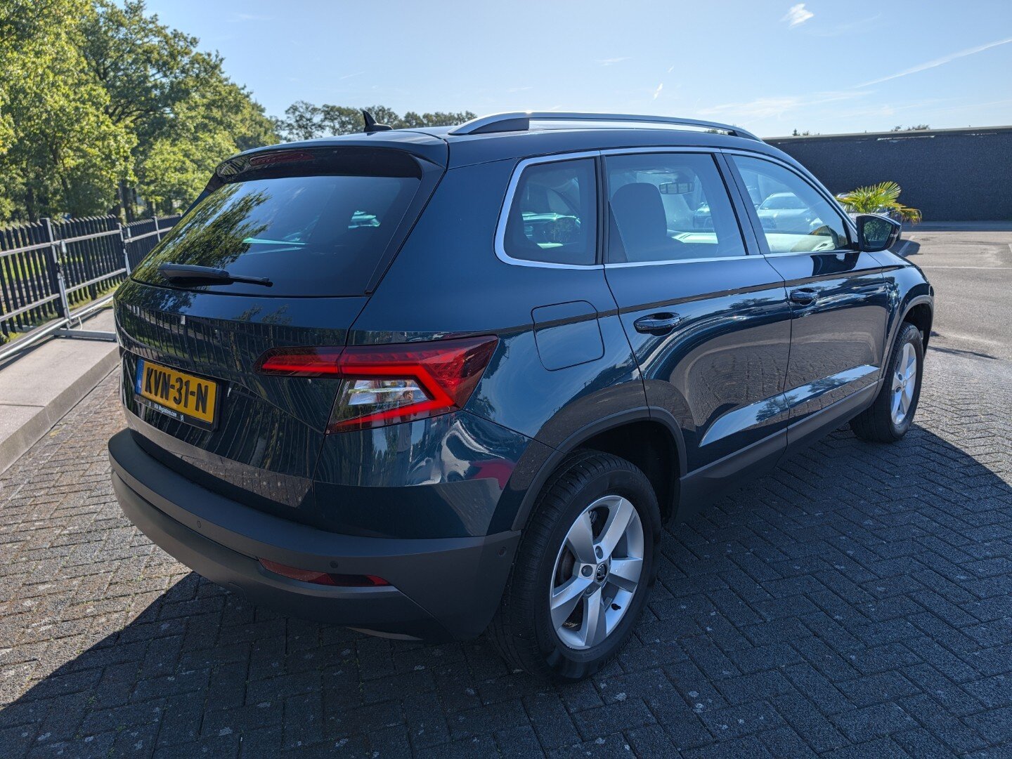 Škoda Karoq 1.5 TSI | 150PK | PDC | Camera | Virtual | Navi | ACC | ECC | Stoelverw. | + zomerset - Afbeelding 3