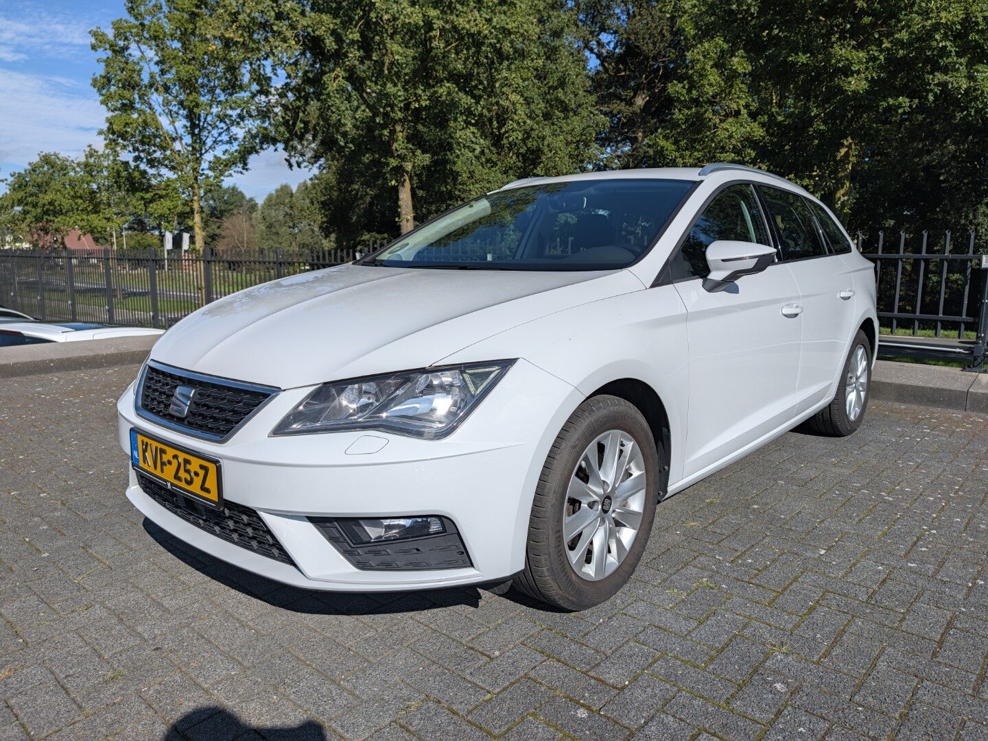 SEAT Leon 1.5 TSI 150PK | Trekhaak | Camera | ACC | Stoelverw. | Climate Control | LED - Afbeelding 1