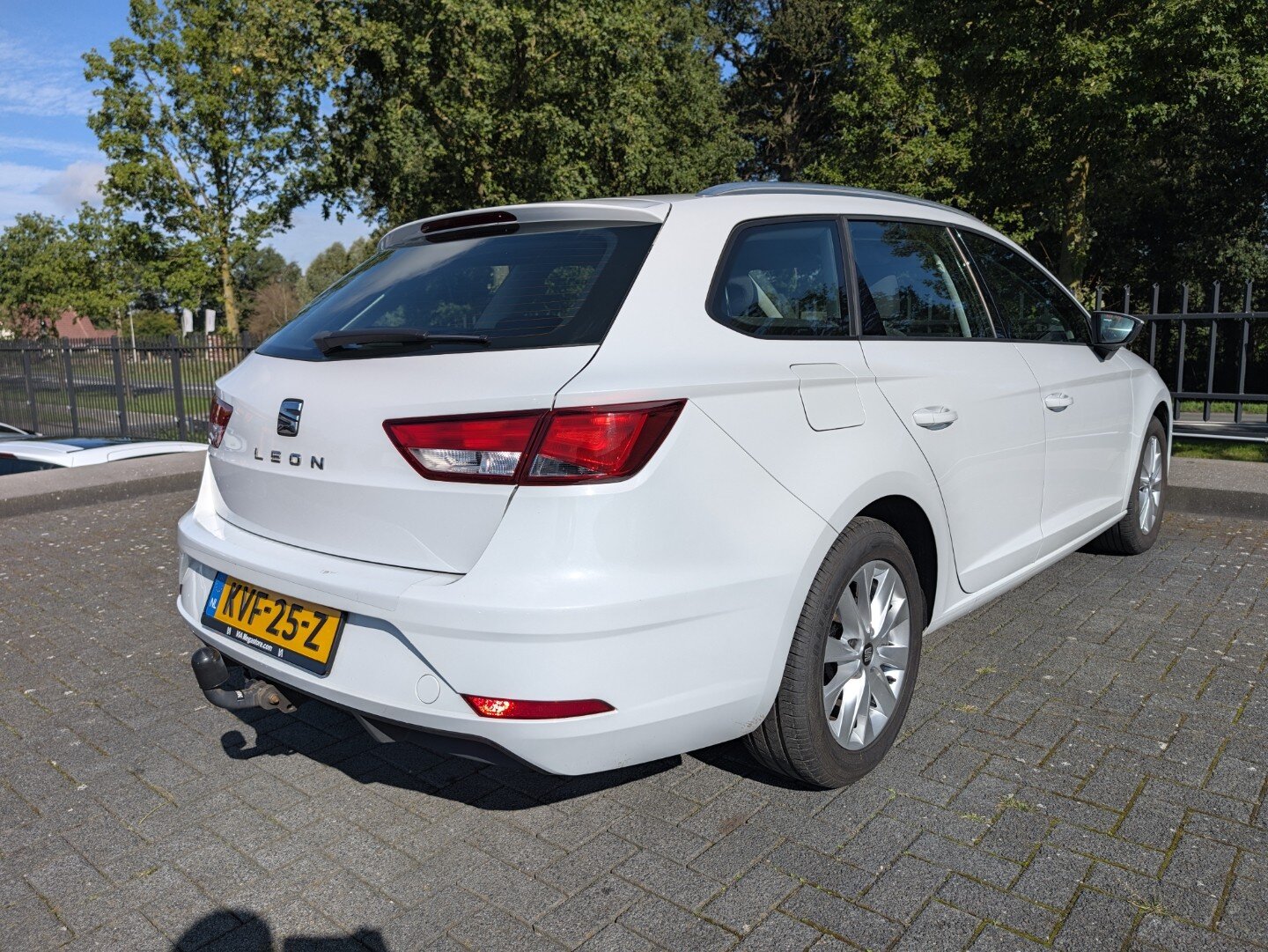 SEAT Leon 1.5 TSI 150PK | Trekhaak | Camera | ACC | Stoelverw. | Climate Control | LED - Afbeelding 3