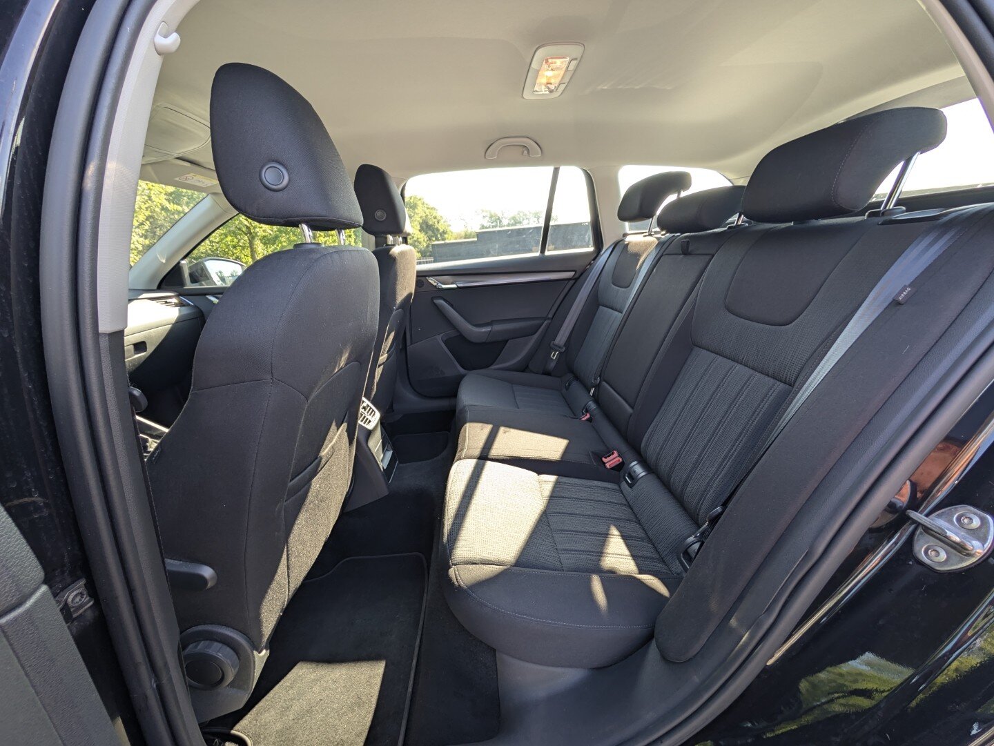 Škoda Octavia Combi 1.5 TSI 150PK | Trekhaak | Carplay | Camera | ACC | Stoelverw. | Climate Control | LED - Afbeelding 5