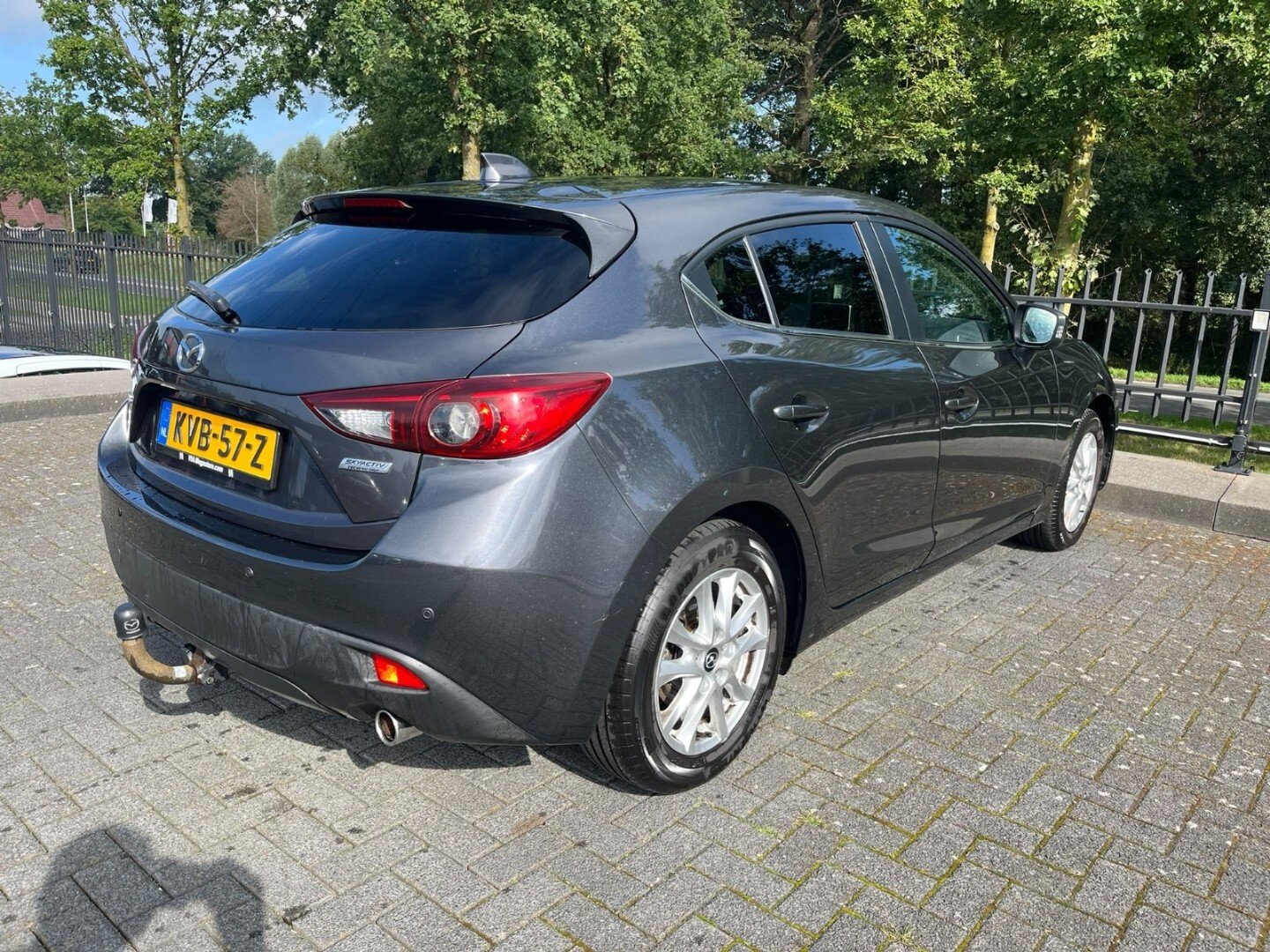 Mazda 3 1.5 101PK | Trekhaak | Navi | PDC | Stoelverw. | Climate Control - Afbeelding 3