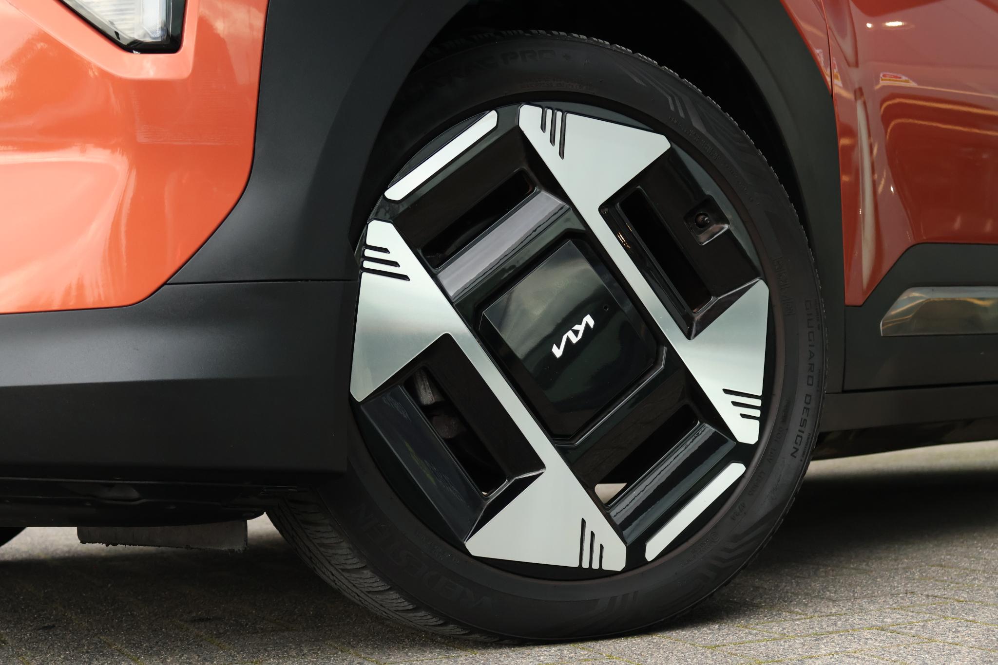 Kia EV3 Plus Advanced 81.4 kWh - Bild 4