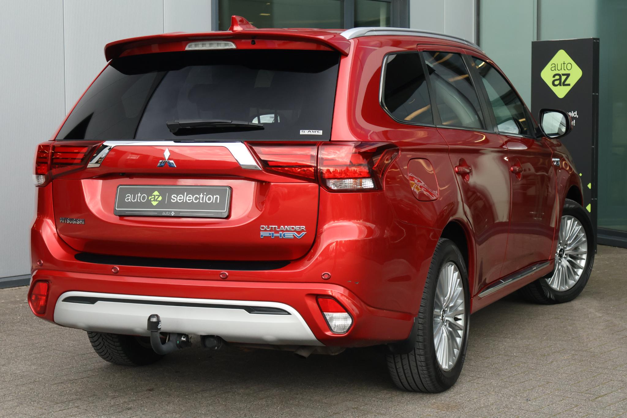 Mitsubishi Outlander 2.4 PHEV S-Edition - Bild 2
