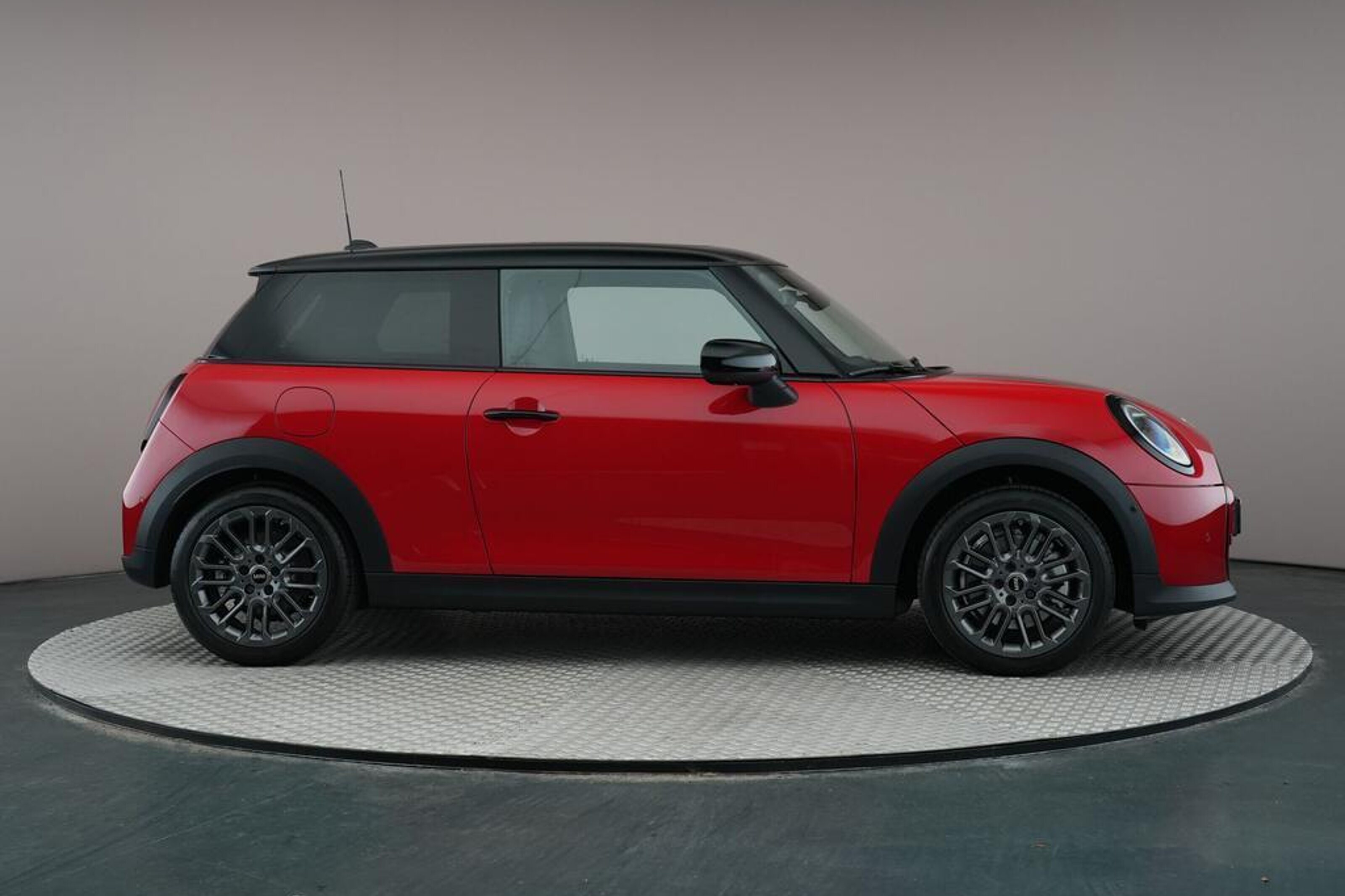 MINI 3-Deurs 7