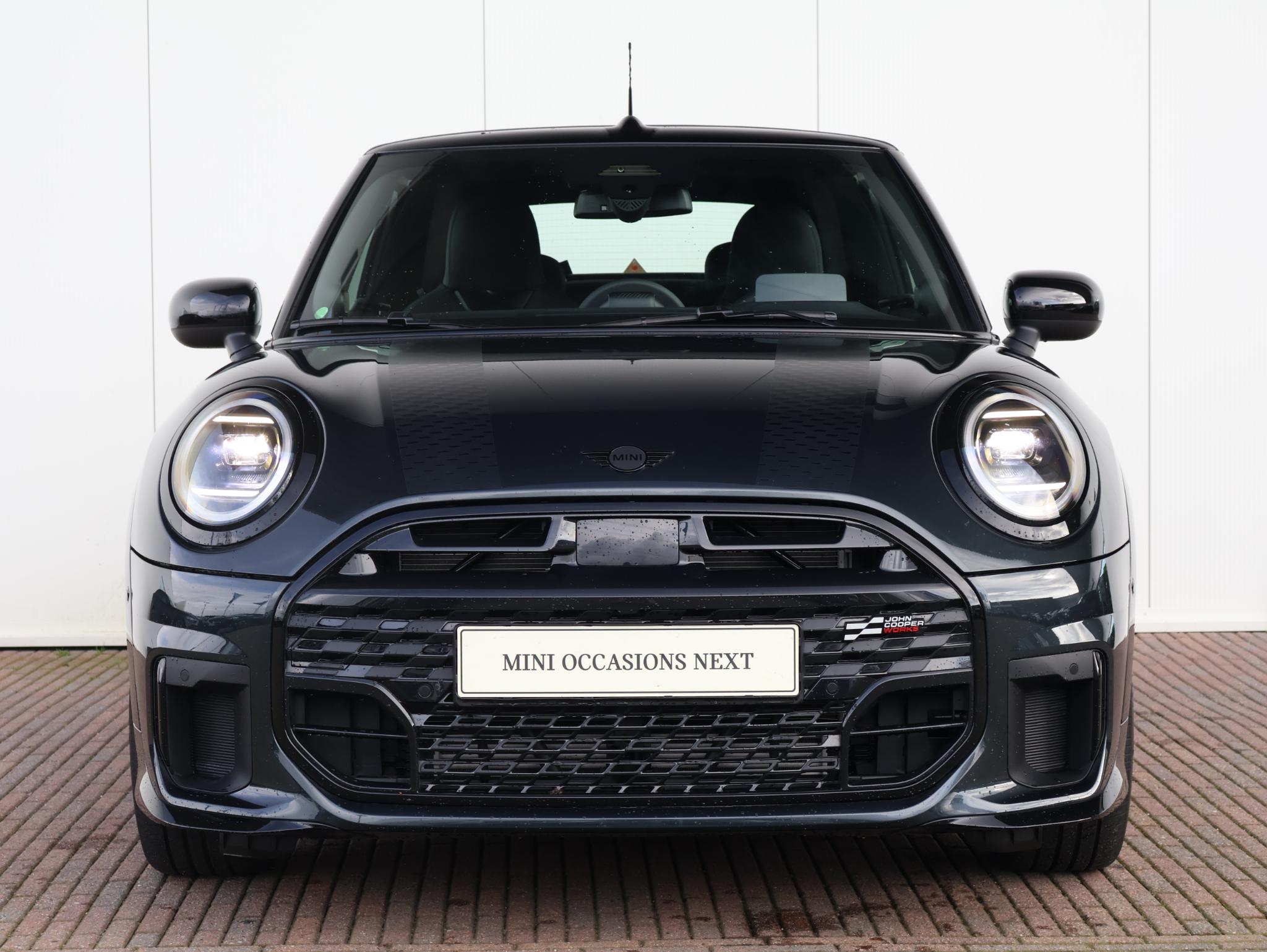 MINI Cabrio 2.0 Cooper C John Cooper Works M - Afbeelding 2