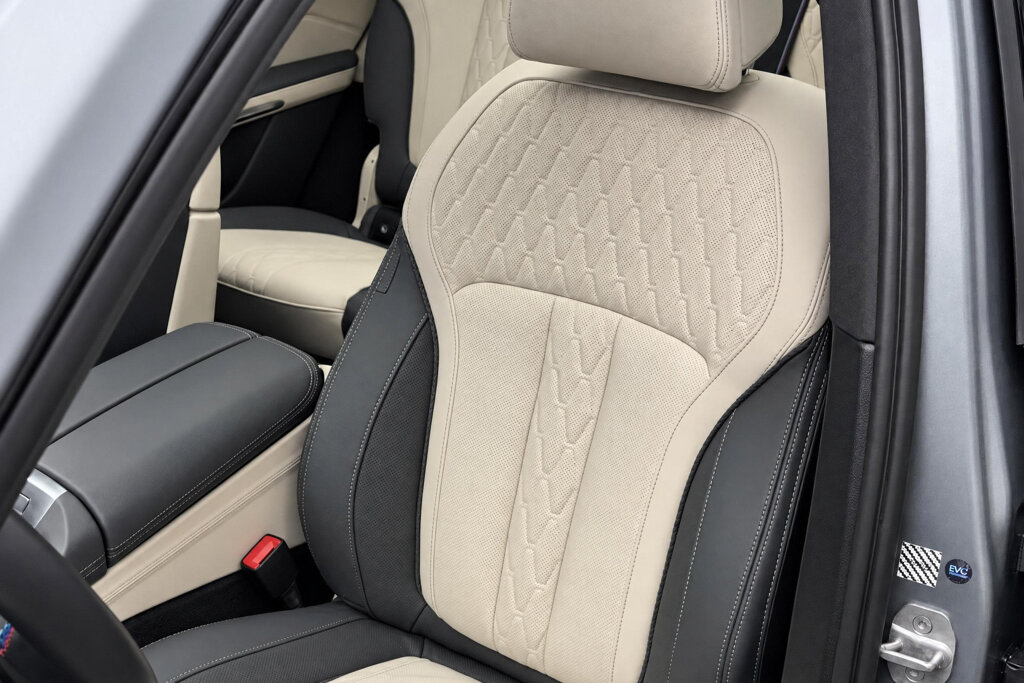 BMW X7 6