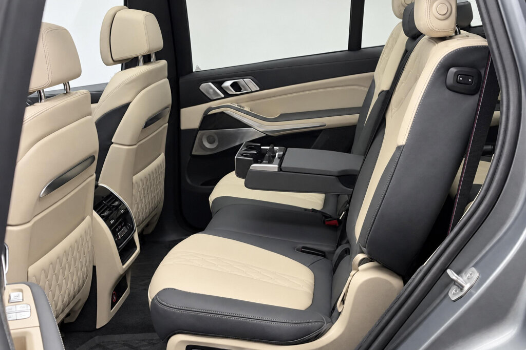 BMW X7 9