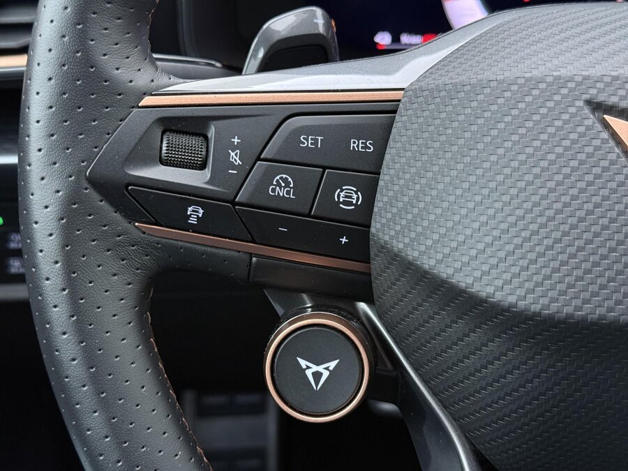 CUPRA Leon 1.5 TSI e-Hybrid Business