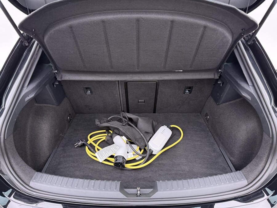 CUPRA Leon 1.5 TSI e-Hybrid Business