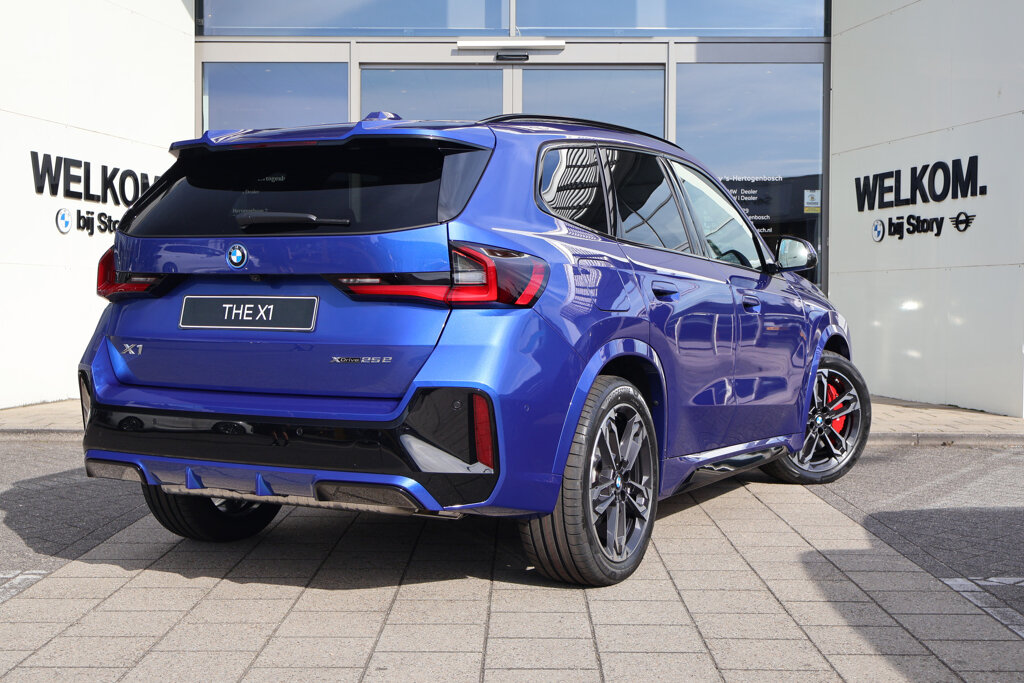 BMW X1 7