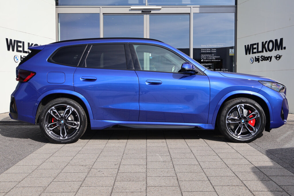 BMW X1 8