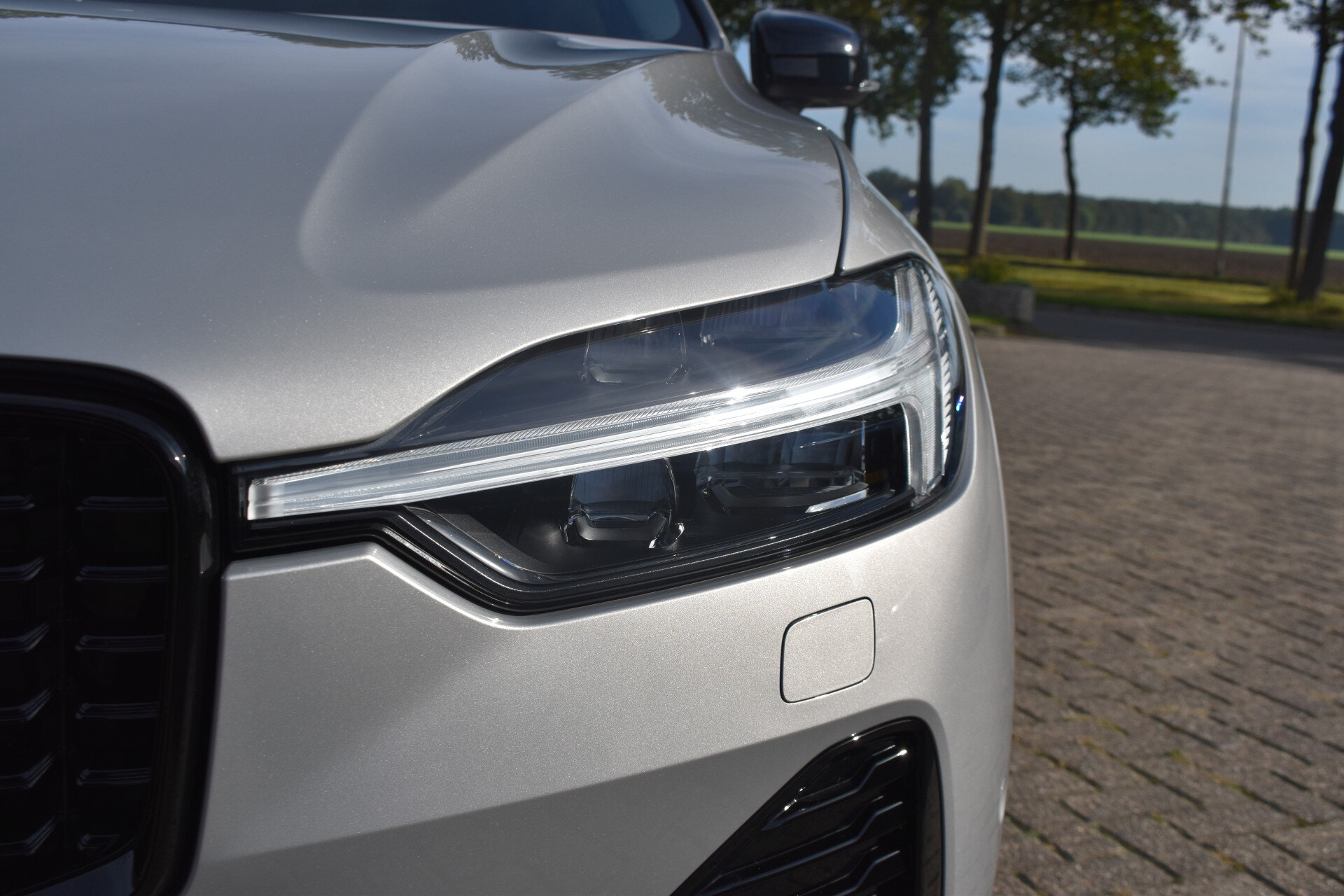 Volvo XC60 T6 350PK AWD Plug-in hybrid Ultra Dark - Afbeelding 3