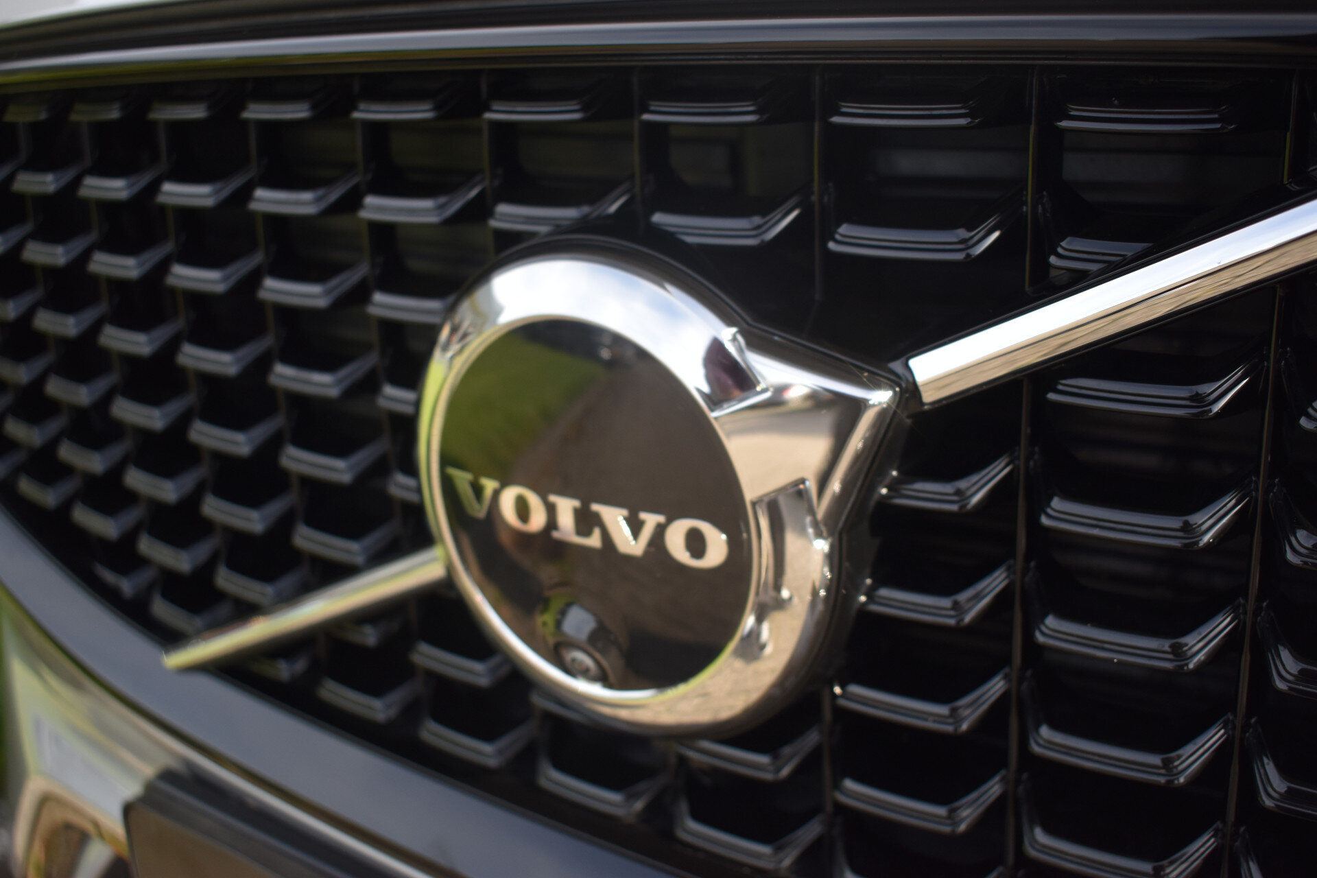 Volvo XC60 T6 350PK AWD Plug-in hybrid Ultra Dark - Afbeelding 4