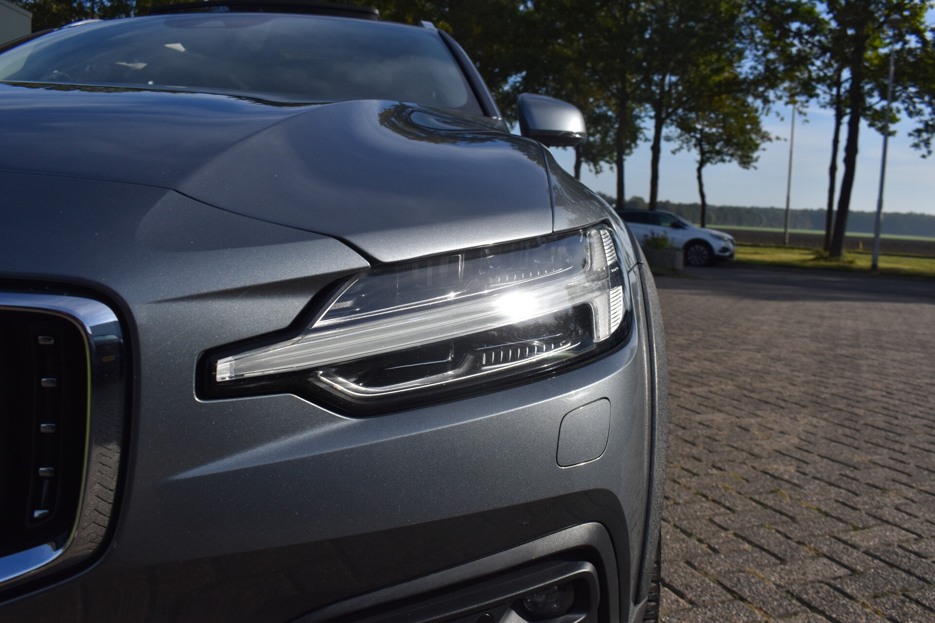 Volvo V60 Cross Country B4 211PK AWD Intro Edition - Afbeelding 3
