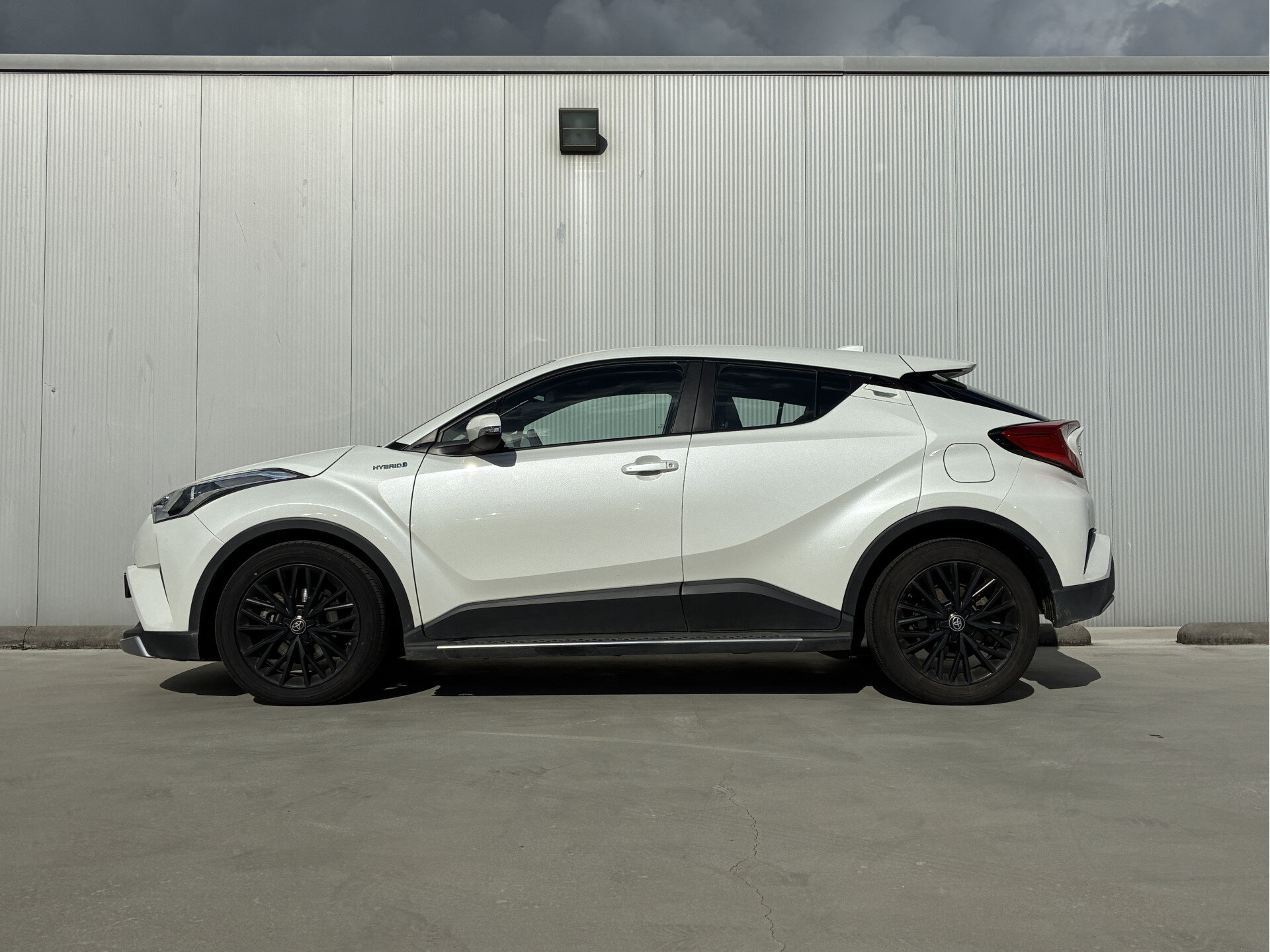 Toyota C-HR 1.8 Hybrid Dynamic - Afbeelding 2