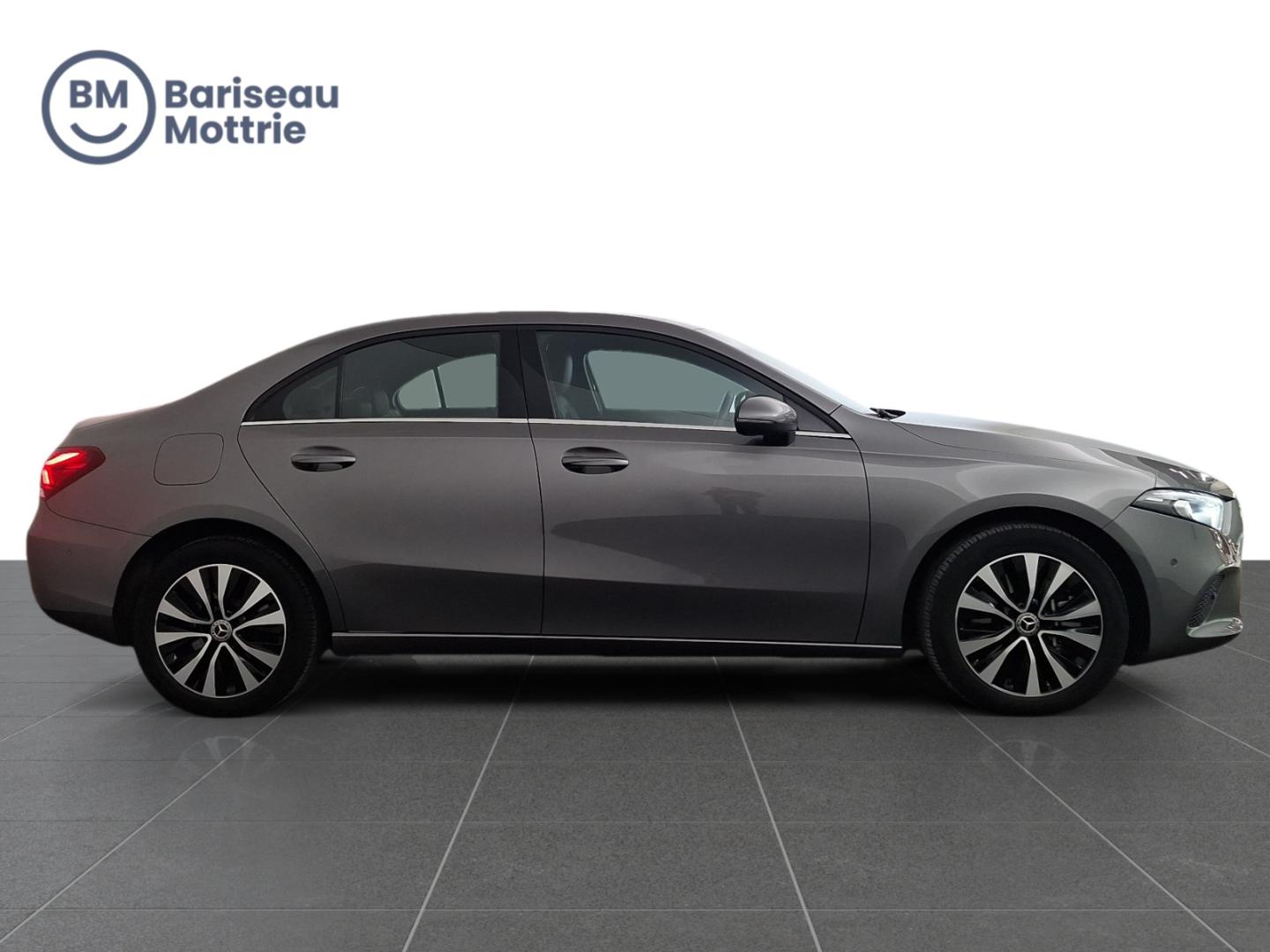 Mercedes-Benz A-Klasse 250 BERLINE PHEV AUTOMAAT *CAMERA ACHTER* - Afbeelding 3