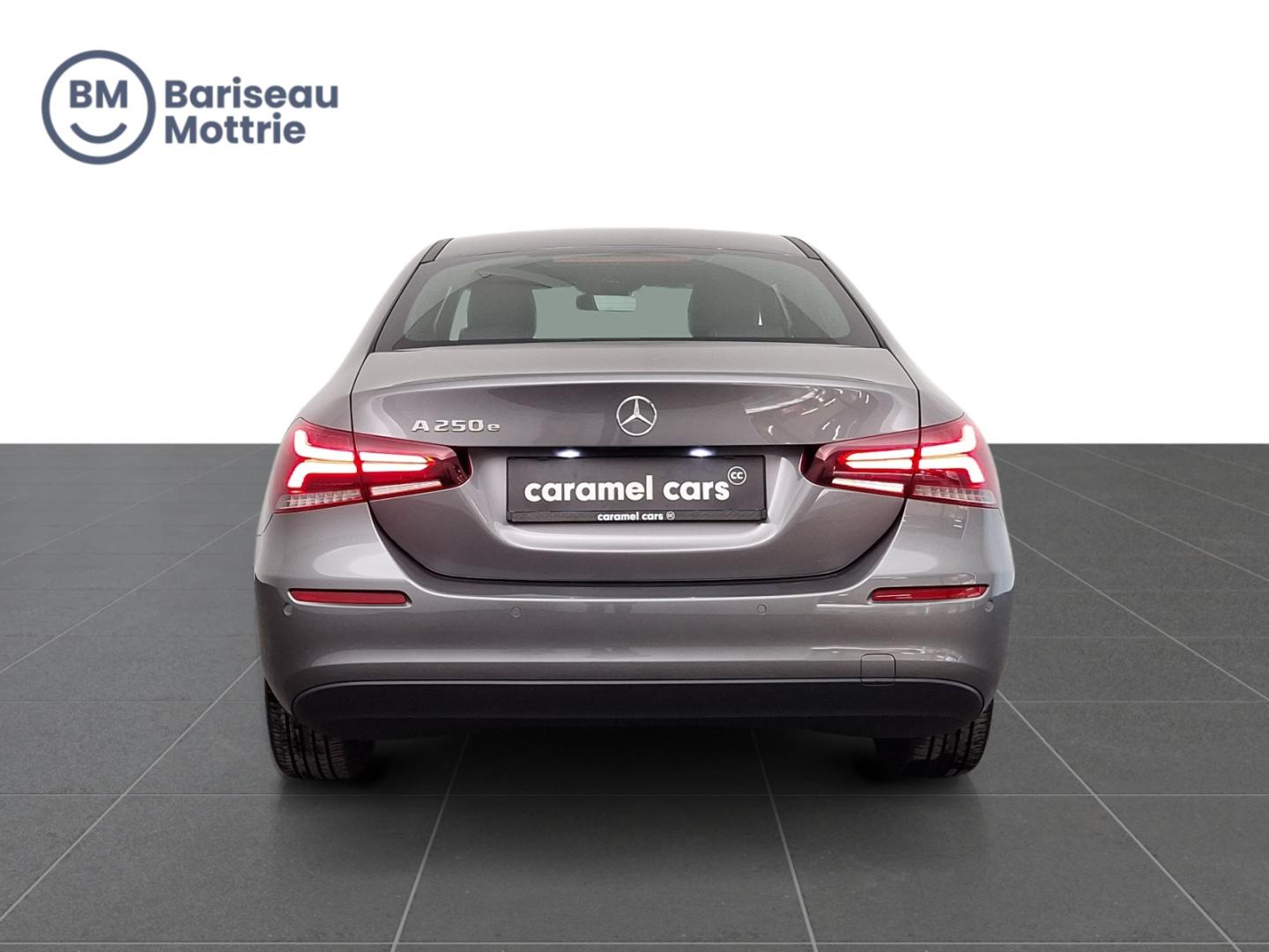 Mercedes-Benz A-Klasse 250 BERLINE PHEV AUTOMAAT *CAMERA ACHTER* - Afbeelding 5