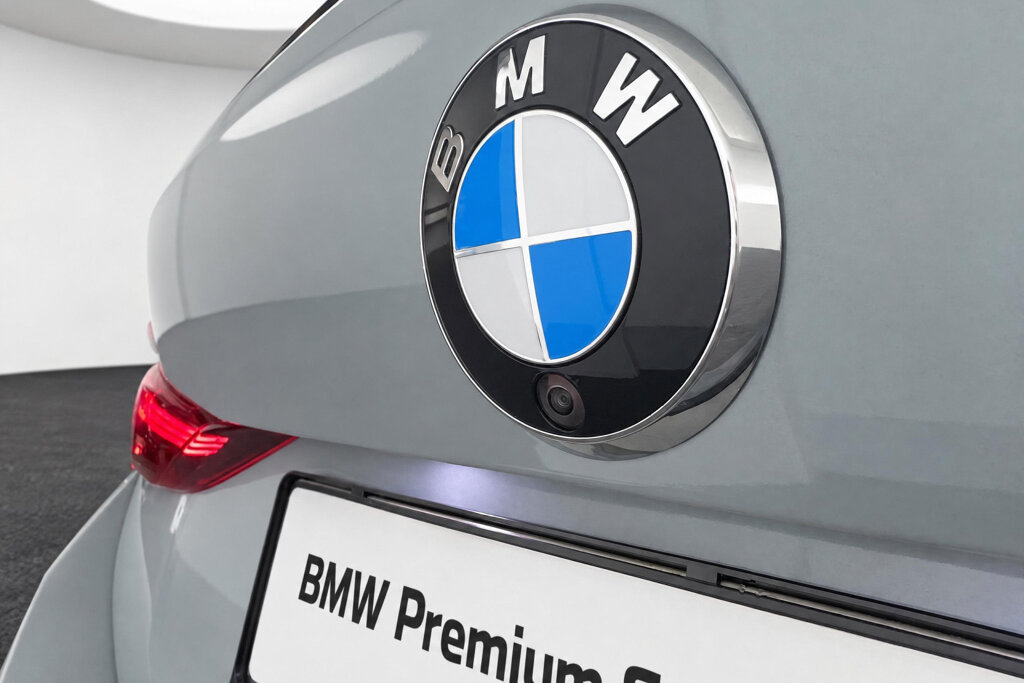 BMW i4 11