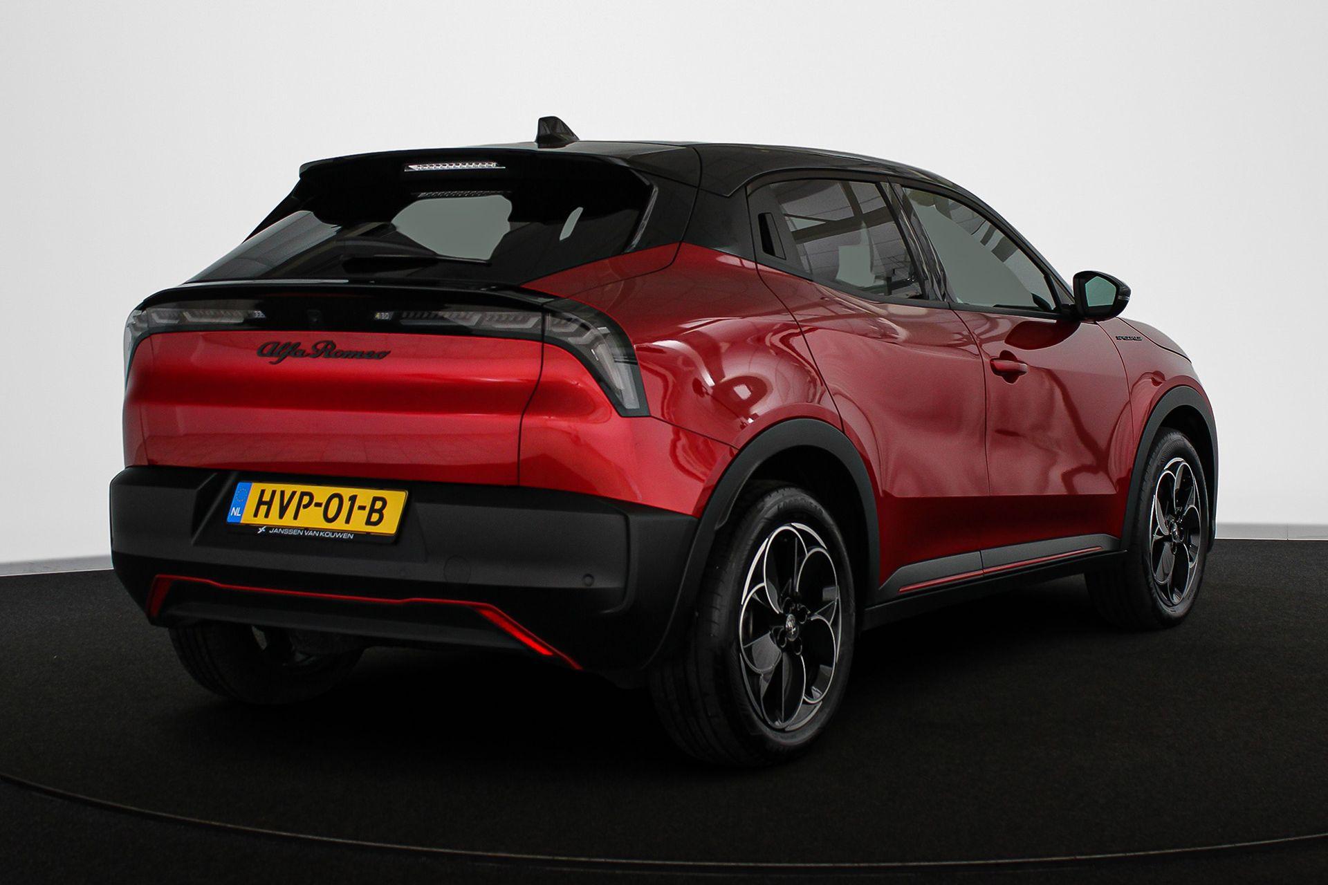 Alfa Romeo Junior Elettrica Speciale 54 kWh - Afbeelding 3