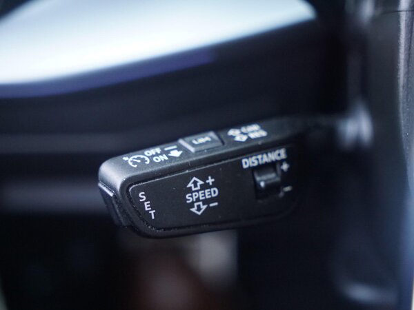 cruise control adaptief met Stop&Go cruise control adaptief met Stop&Go