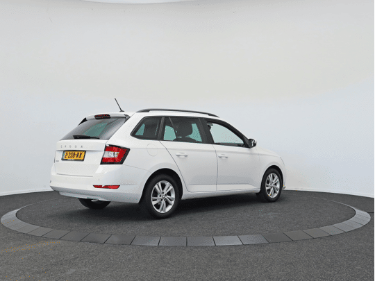 Škoda Fabia Combi 1.0 TSI Business Edition | Carplay | PDC | All-seasons