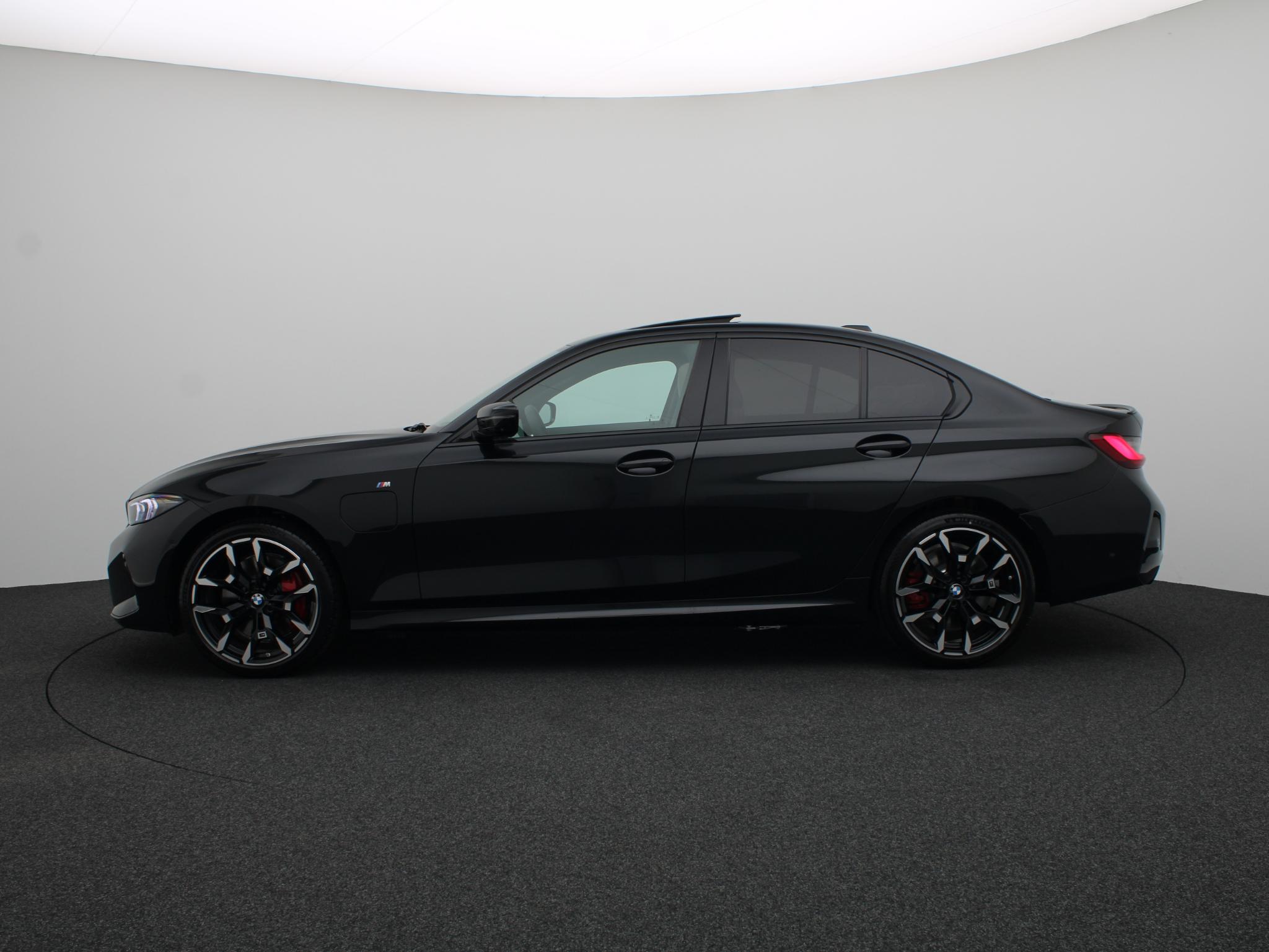 BMW 3-serie 330e - Afbeelding 4