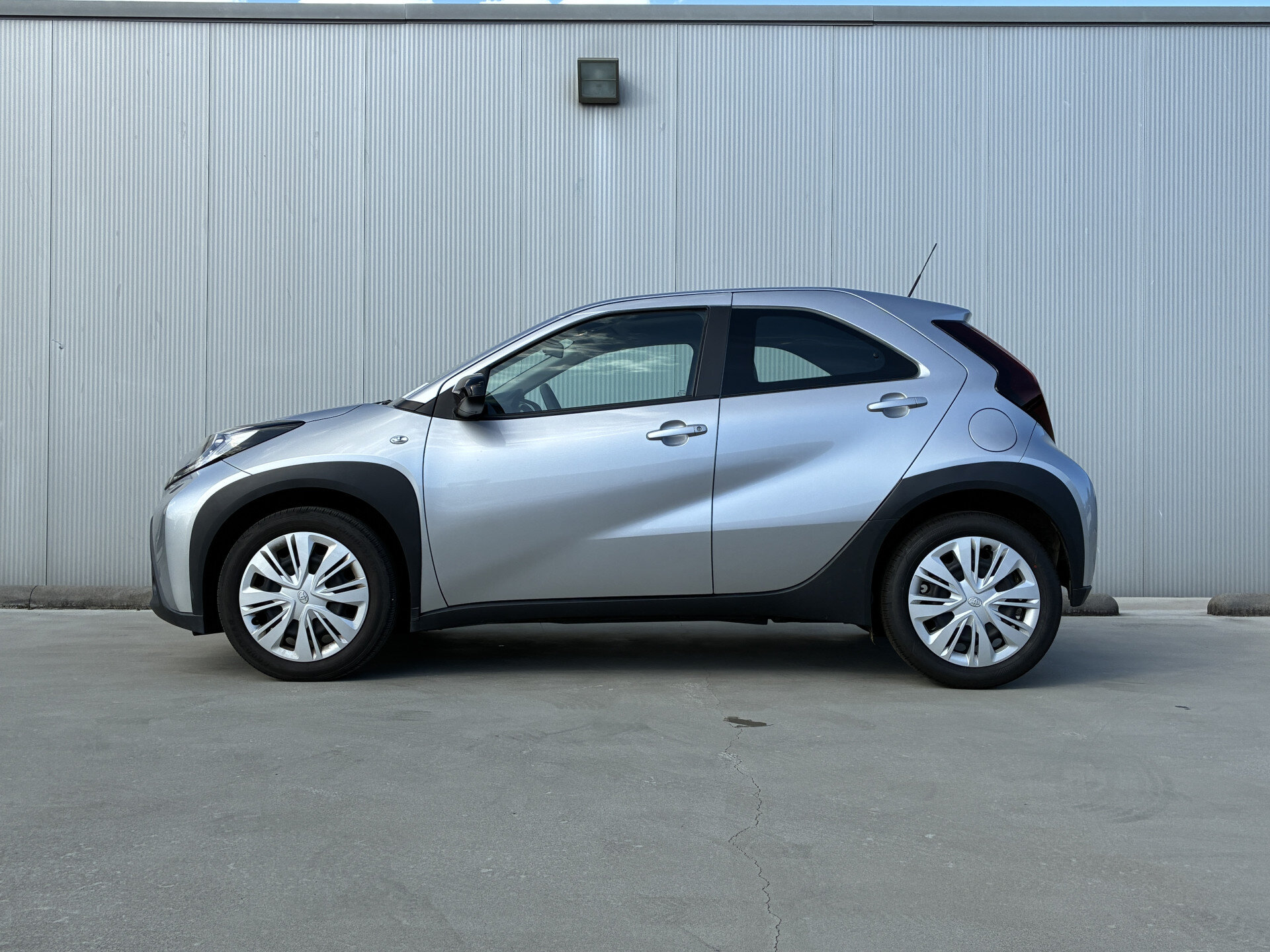 Toyota Aygo X 1.0 VVT-i S-CVT Play - Afbeelding 2