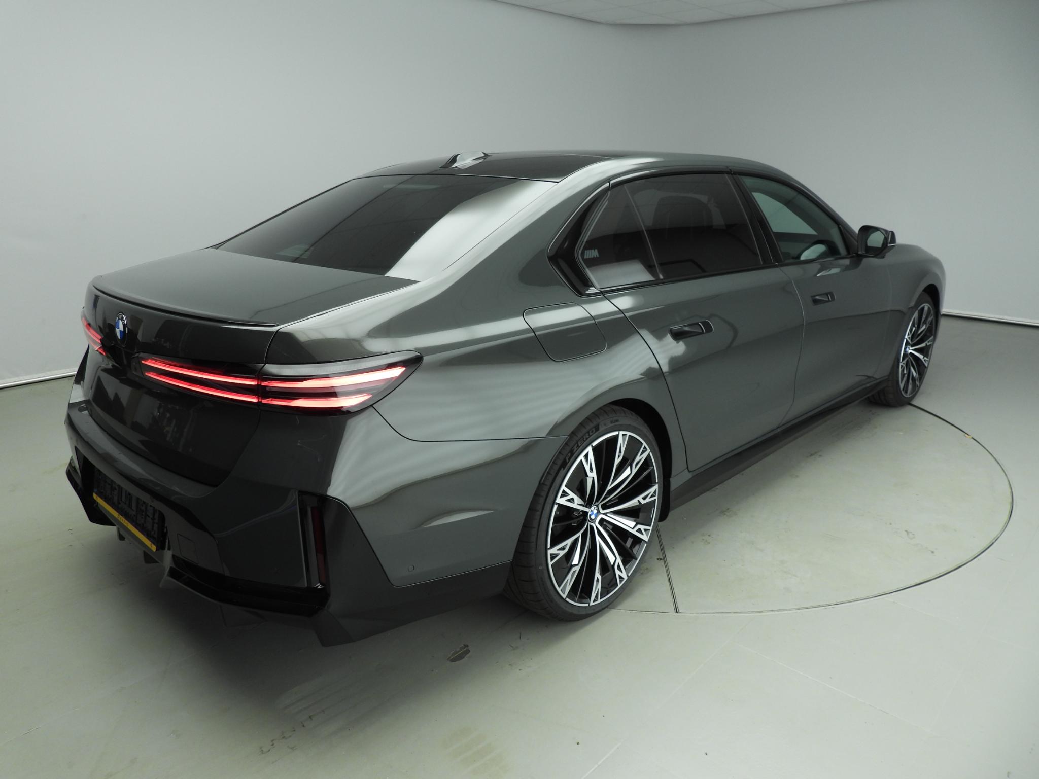 BMW i7 M70 xDrive - Afbeelding 2