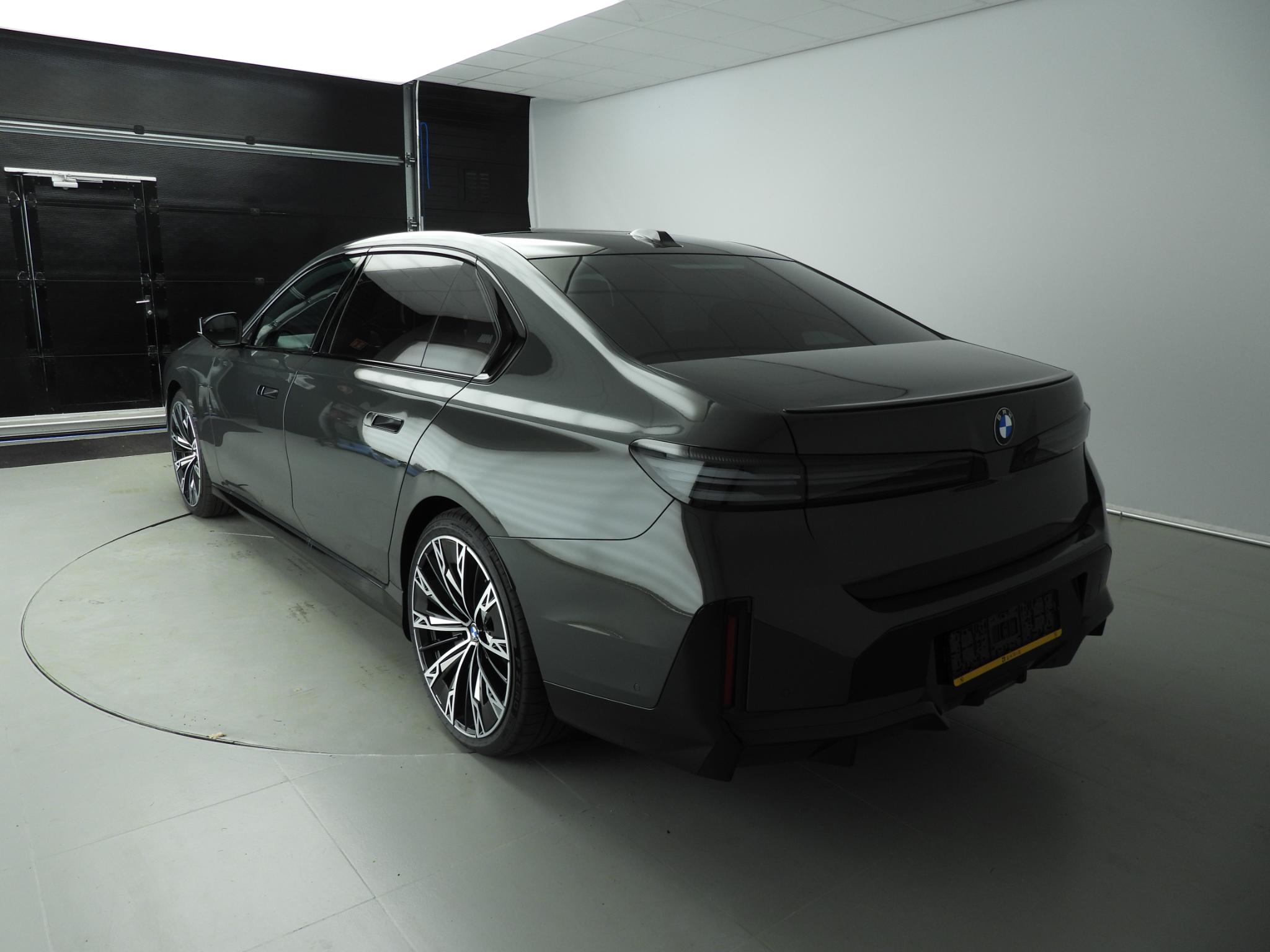 BMW i7 M70 xDrive - Afbeelding 4