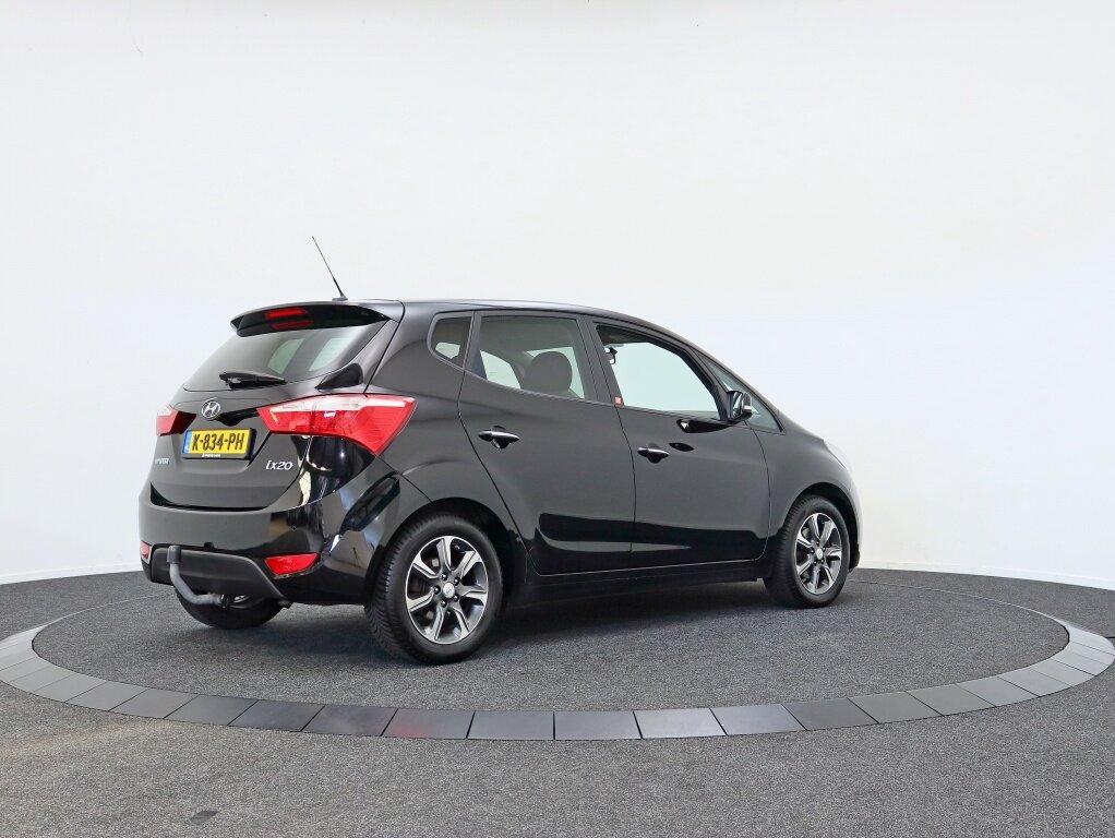 Hyundai ix20 1.4i i-Vision | Trekhaak | Cruise control | All-seasonbanden | Hoge instap - Afbeelding 2