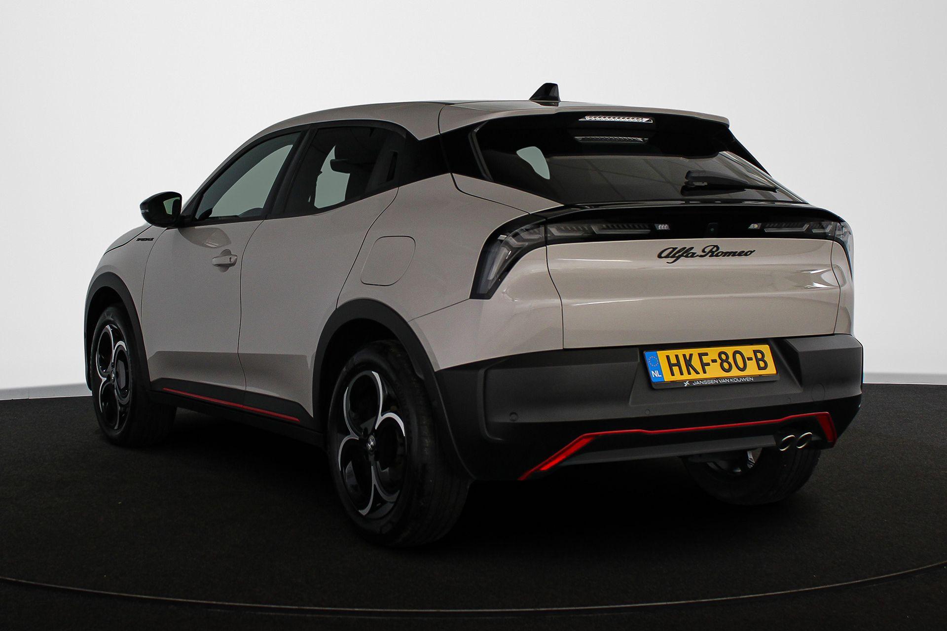 Alfa Romeo Junior 1.2 Turbo Hybrid Ibrida Speciale - Afbeelding 4