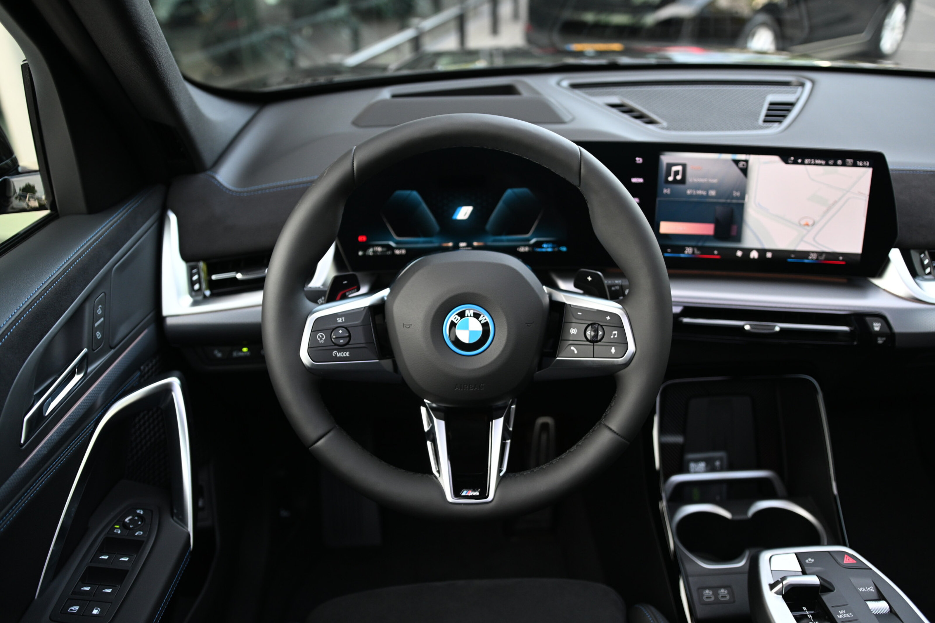 BMW X1 8