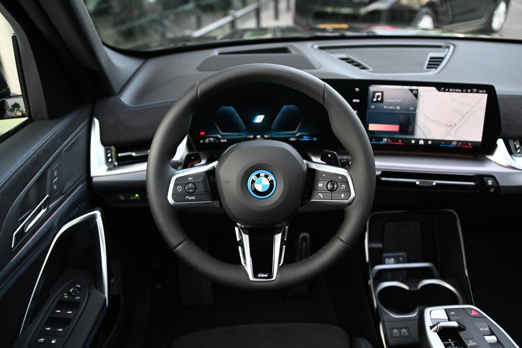BMW X1 8