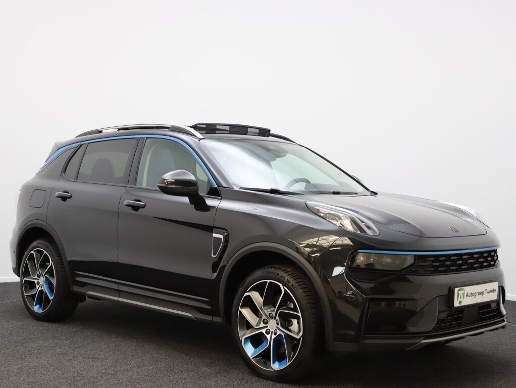 Lynk & Co 01 1.5 PHEV 261 pk | Panoramadak | Navigatie | All-season banden - Afbeelding 3