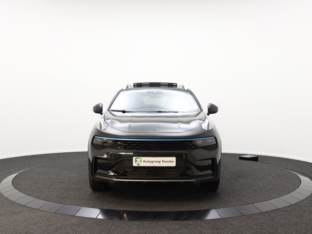 Lynk & Co 01 1.5 PHEV 261 pk | Panoramadak | Navigatie | All-season banden - Afbeelding 4