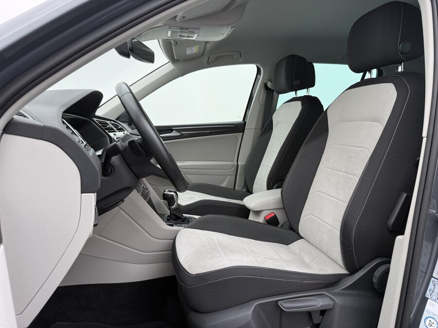 Volkswagen Tiguan 1.4 TSI eHybrid Elegance