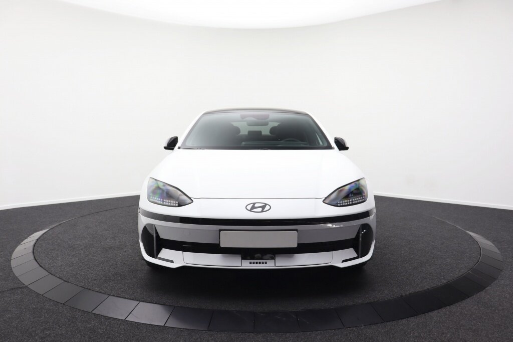 Hyundai IONIQ 6 77.4kWh First Edition | Adaptieve cruise control | Panoramadak - Afbeelding 4