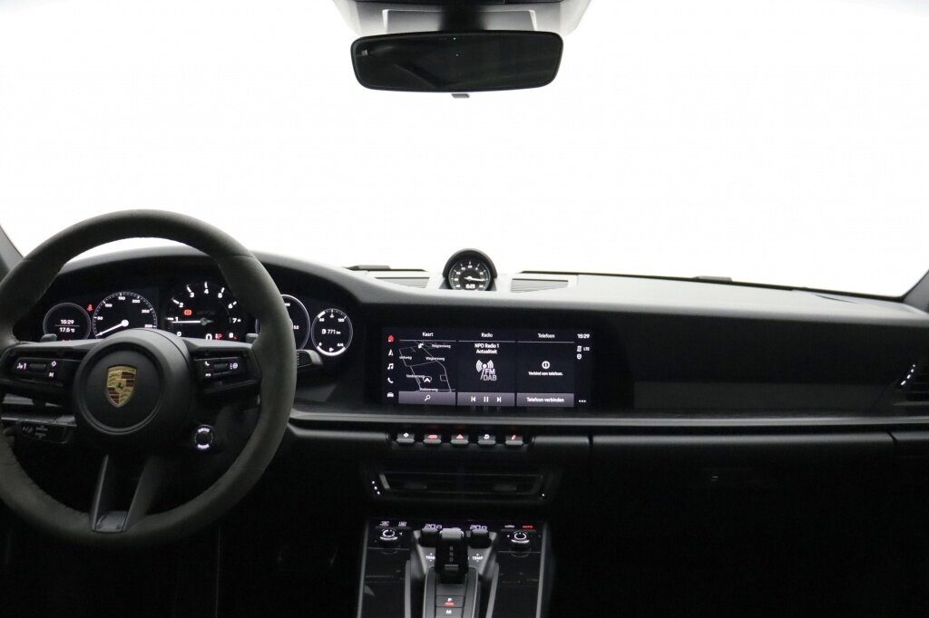 Porsche 911 992 Carrera 3.0 GTS - Afbeelding 2
