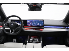 BMW i5 eDrive40 M-Sport | 82kWh | Panoramadak | Bowers & Wilkins - Afbeelding 2