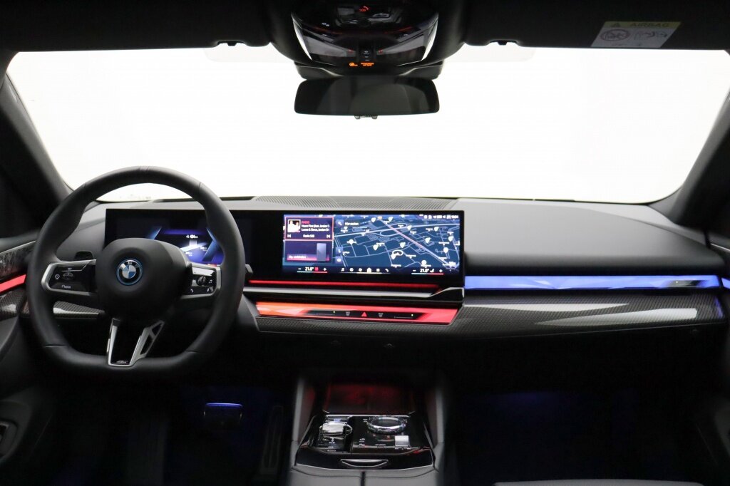 BMW i5