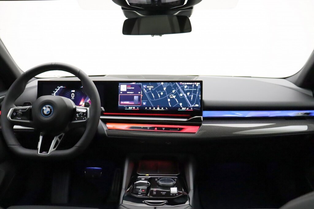 BMW 5 Serie 550e xDrive | M-Sport | Touring | Pano | Harman-Kardon - Afbeelding 2