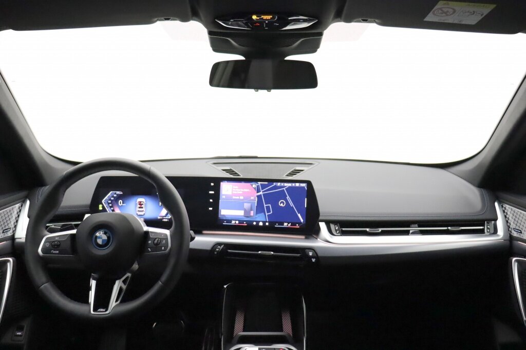 BMW iX1 xDrive30 | M-Sport | Harman Kardon | Massage | Stoel-/ stuurverw - Afbeelding 2