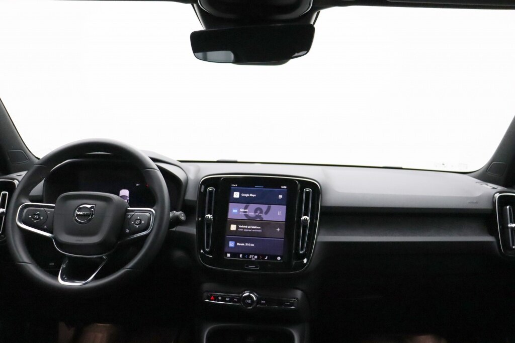 Volvo XC40 P8 Twin Pure Electric AWD | Pilot assist | Stoelverwarming - Afbeelding 2