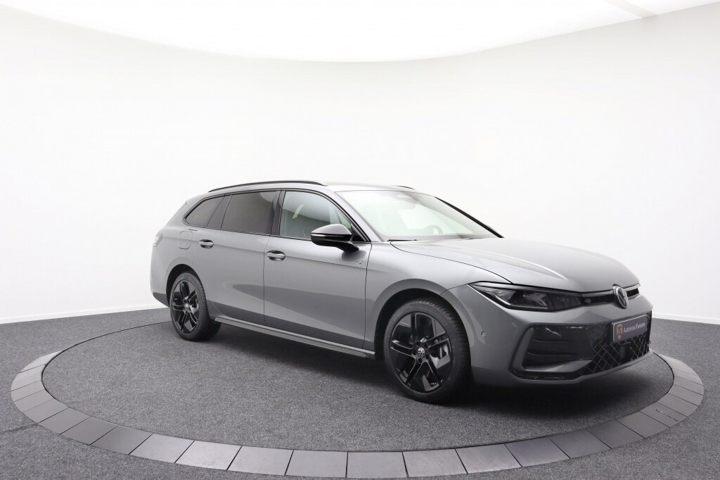 Volkswagen Passat Variant 1.5TSI eHybrid R-Line | Panoramadak | Massage | Adaptieve cruise - Afbeelding 4
